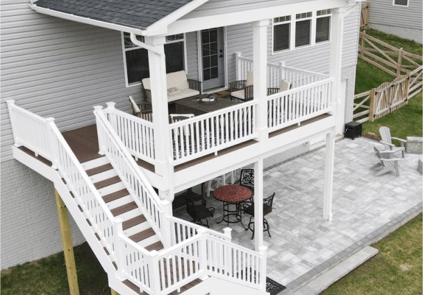 Expert deck sanding and stainin